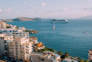 CRuise ship off coast